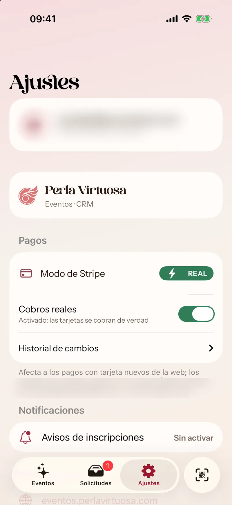 Perla iOS: ajustes con el modo de Stripe (emails difuminados)
